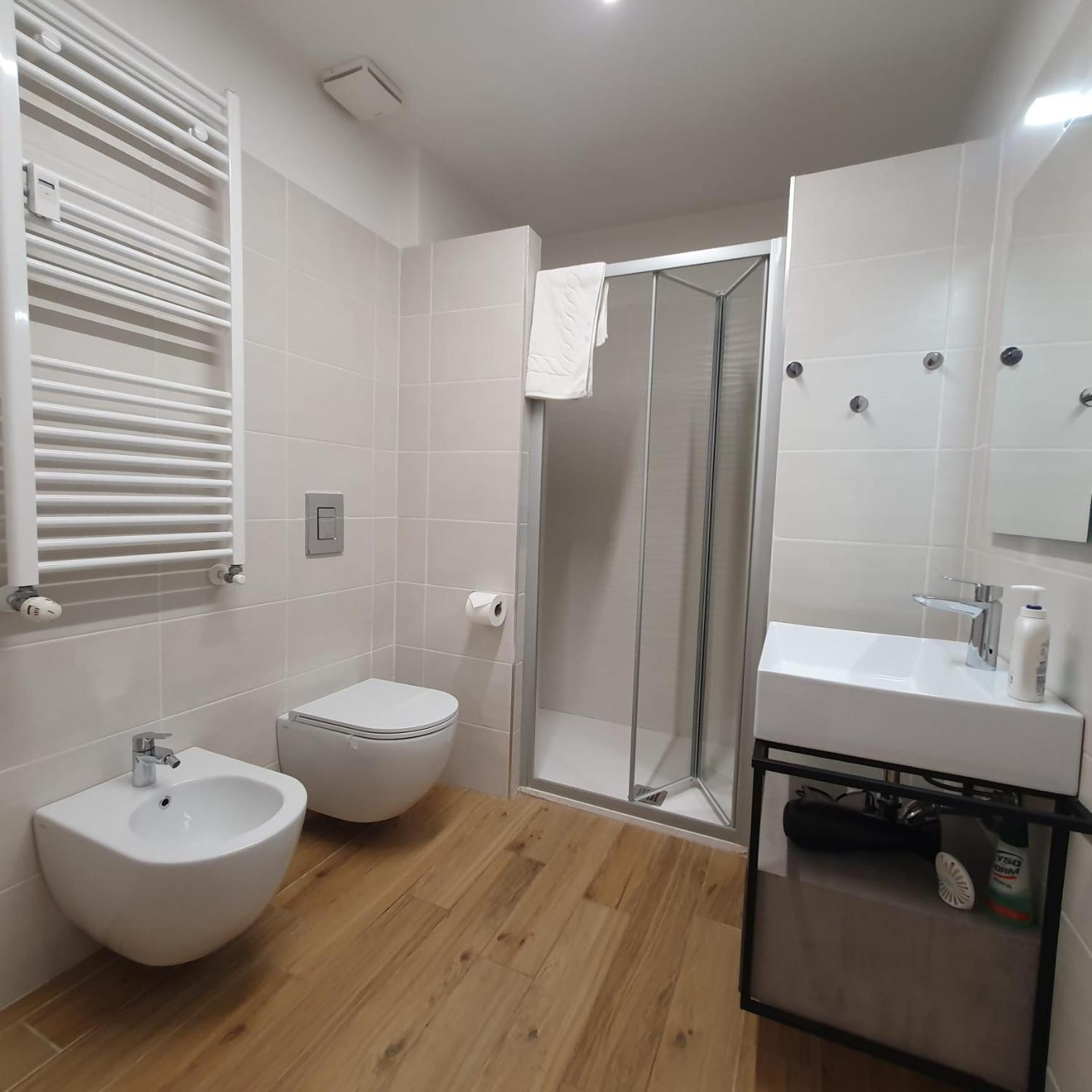 Bnbutler - Grasselli, 8 - Comfy And Newly Renovated Apartment Милано Екстериор снимка
